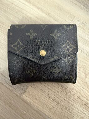 Louis Vuitton Victorine Wallet